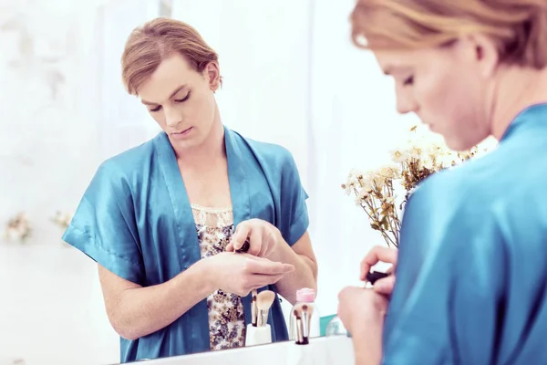 Beautiful ginger transgender man getting ready for date night — Stock Photo, Image