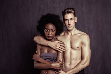 Ciddi çekici insanların farklı etnik köken