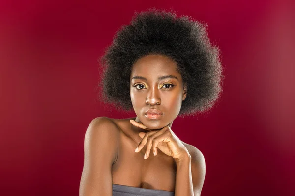 Retrato de uma mulher afro-americana séria — Fotografia de Stock