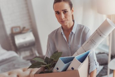 Onun office özelliğiyle tatminsiz kadın