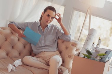 Tasarımcı düşünerek memnun: taze fikirler