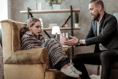 Genç kız ziyaret psikolog ilgili duygu