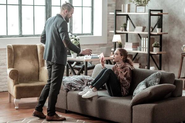 Kıvırcık genç su hoş profesyonel danışman almayan