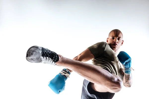 Uomo immaginando con le braccia e le gambe — Foto Stock