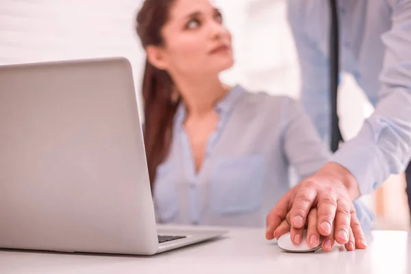 Man controlling the process of woman decision-making — Stock Photo, Image