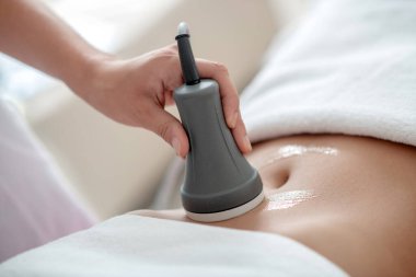 Karın lazeri ameliyatının resmini kapat