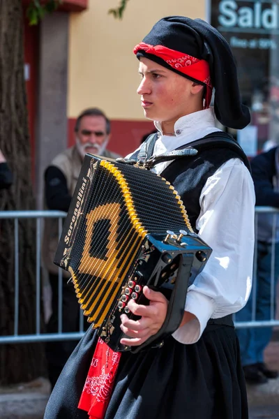 Nuoro Sardinia Italy August 2018 Musicians Accordion Parade Traditional Costumes — Stock Photo, Image