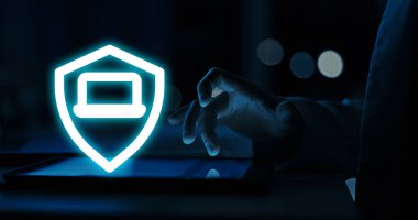 Windows Defender Kredi Korumaları, kimlik bilgilerini saldırılardan ve kötü amaçlı yazılımlardan izole ederek korur