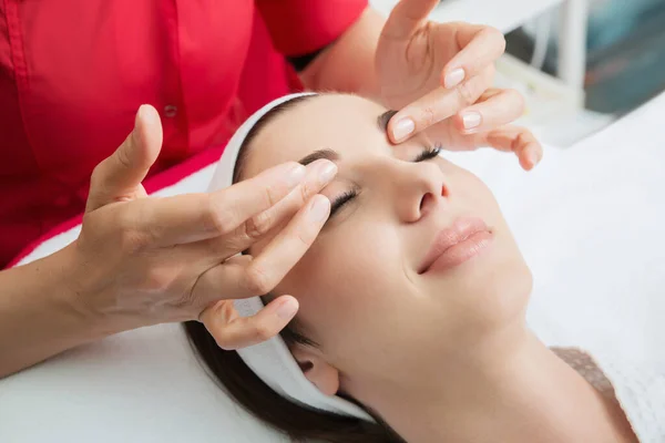 Face Massage Spa Skin Body Care Close Young Woman Getting — Stock Photo, Image