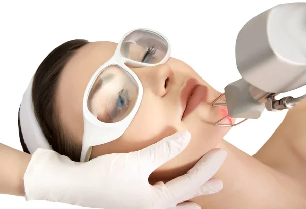 Therapist Beautician Makes Laser Rejuvenation Model Apparatus Beauty Salon Close — Stock Photo, Image