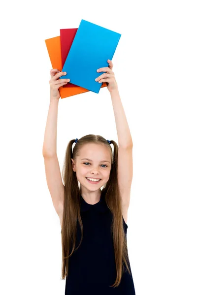 Gelukkig Schattig Lachend Vrolijk Kind Meisje Schooluniform Die Boeken Vasthoudt — Stockfoto