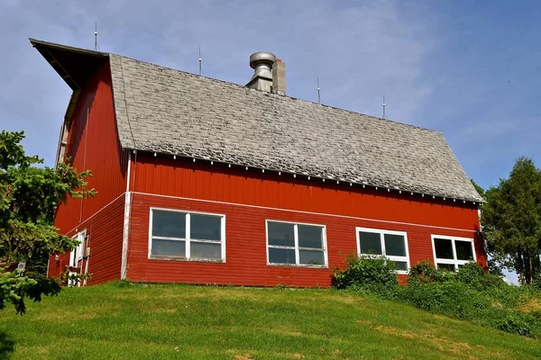 Restored Old Red Hip Roofed Barn Restored Modern Windows Chimney — Stock Photo, Image