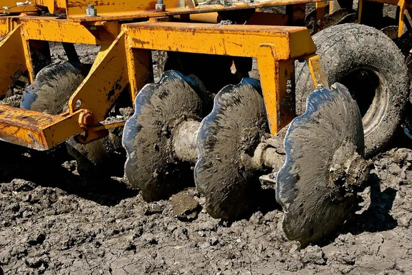 Dyski Znalezione Ciężki Sprzęt Budowlany Używany Rozbić Gleby Ciężkie — Zdjęcie stockowe