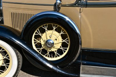 Bismarck, Kuzey Dakota, 4 Ağustos 2018: Nerede bu klasik Ford1929 modeli A otomobil geri ve yedek lastik otomatik görüntülenir 