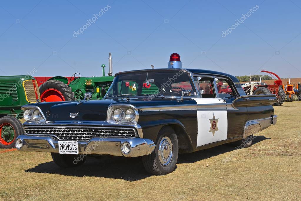 PEKIN, DAKOTA DEL NORTE, 2 de septiembre de 2018 En línea para el