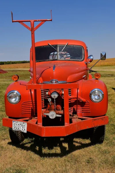 Pekin North Dakota September 2018 Old Restored Classic Red International — Stock Photo, Image