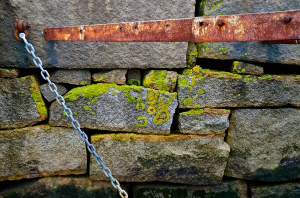 Strati Granito Fanno Una Parete Mare Con Strati Patina — Foto Stock