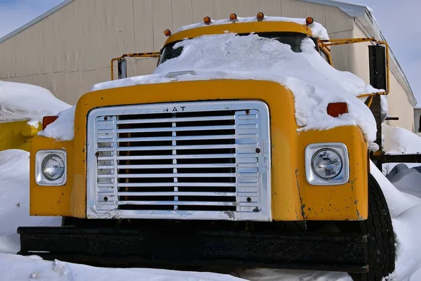 Moorhead Minnesota Febbraio 2019 Camion Innevato Coperto Neve Prodotto Della — Foto Stock