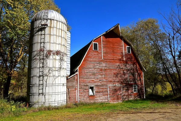 Old Red Hip Roofed Barn Stands Adjacent Stave Silo Metal — ストック写真