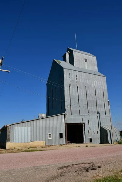 Huge Old Elevator Storing Grain Stands Deserted Empty — Stock Photo, Image