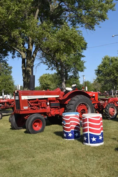 Huron South Dakota Augusti 2020 Den Restaurerade 856 Internationella Traktorn — Stockfoto