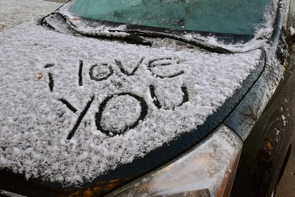 Eine Botschaft Von Ich Liebe Dich Wird Nach Leichtem Schneefall — Stockfoto