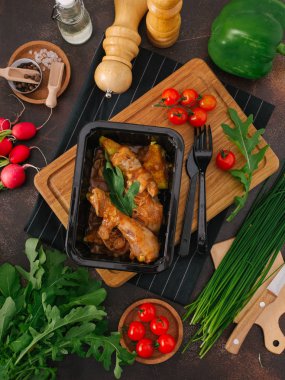 kızarmış tavuk ile lezzetli yemek görmek 