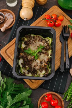 lezzetli Fırında kabak masada görmek