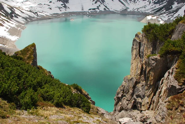 Vistas Panorámicas Del Lago Montaña Con Aguas Tranquilas — Foto de Stock