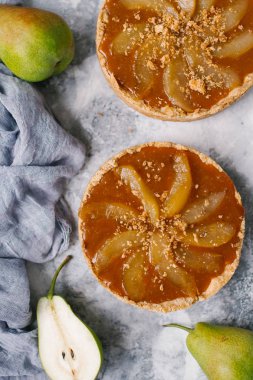 Kek ile armut ve dondurma