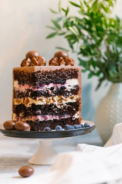 Vue Rapprochée Gâteau Maison Sucré Décoré Chocolat — Photo