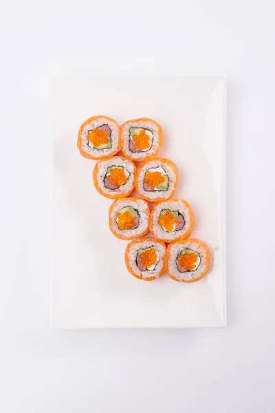 Tradizionale Giapponese Sushi Rolls Sfondo Bianco — Foto Stock