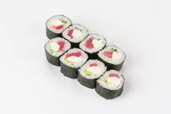 Tradizionale Giapponese Sushi Rolls Sfondo Bianco — Foto Stock