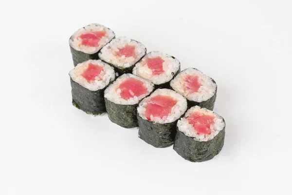 Tradiční Japonské Sushi Rolls Bílém Pozadí — Stock fotografie