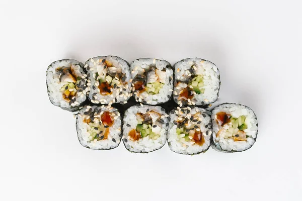 Traditionelle Japanische Sushi Rollen Mit Weißem Hintergrund — Stockfoto