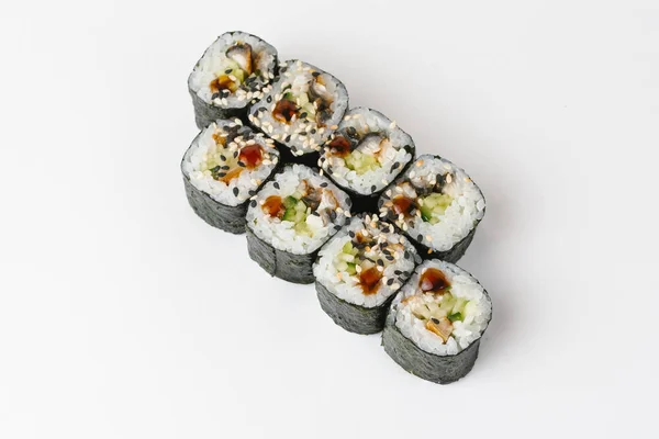 Traditionele Japanse Sushi Rollen Witte Achtergrond — Stockfoto