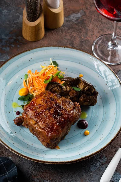 Roasted Meat Salad — Stock Photo, Image