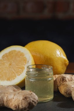 kavanozda zencefil ile limon reçeli