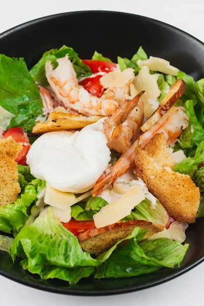 karides ve sebze ile lezzetli salata