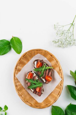 hasır sepetlezzetli bruschettas 