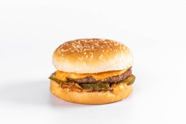 Beyaz arkaplanda hamburger