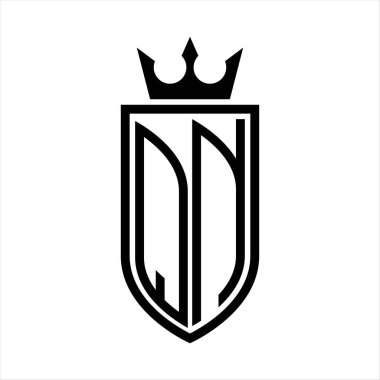 Taç ve minimalist, zarif ve ince çizgili baş harflerin olduğu QN Vektör logosu