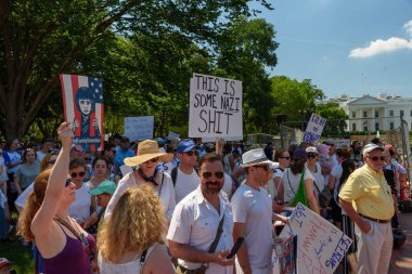 Cumartesi, 30 Haziran 2018 - Washington, Dc - protestocular binlerce Lafayette Square yakınındaki Beyaz Saray Washington, Dc aileler ait birlikte ralli için çocuk, ayırma Trump yönetiminin politikaları protesto etmek için toplandı
