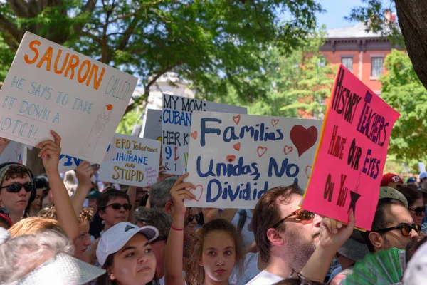 Sobota Czerwca 2018 Washington Tysiące Protestujących Zebrało Się Lafayette Square — Zdjęcie stockowe