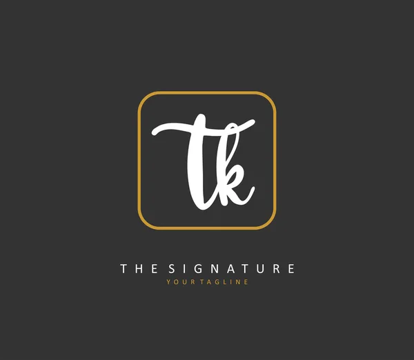 Tk初期文字の手書きと署名のロゴ テンプレート要素付きのコンセプト手書きの初期ロゴ — ストックベクタ