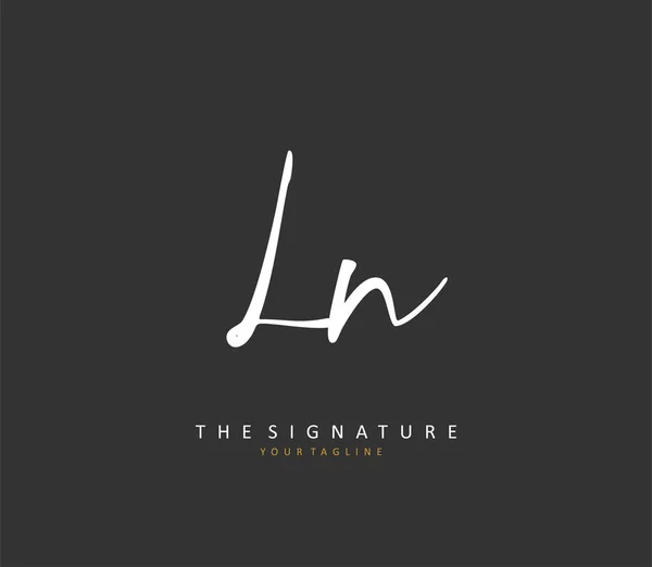 Initial Letter Handwriting Signature Logo Concept Handwriting Initial Logo Template — 图库矢量图片