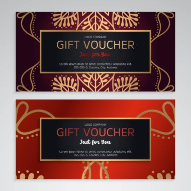 Vektör lüks kırmızı hediye kuponları ayarlayın. Festival hediye kartı için zarif şablon