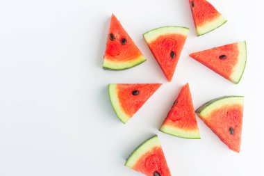 üst görünümde karpuz dilimleri