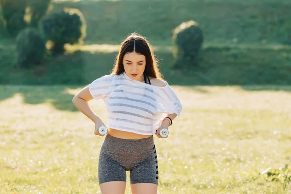 Cozy Fitness Girl Making Exercises Dumbbells Sunset Grass — Stock Photo, Image