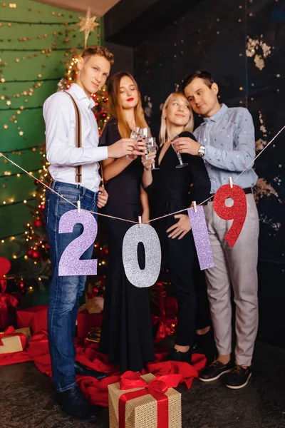 2019 Números Fiesta Año Nuevo Árbol Navidad Casa — Foto de Stock